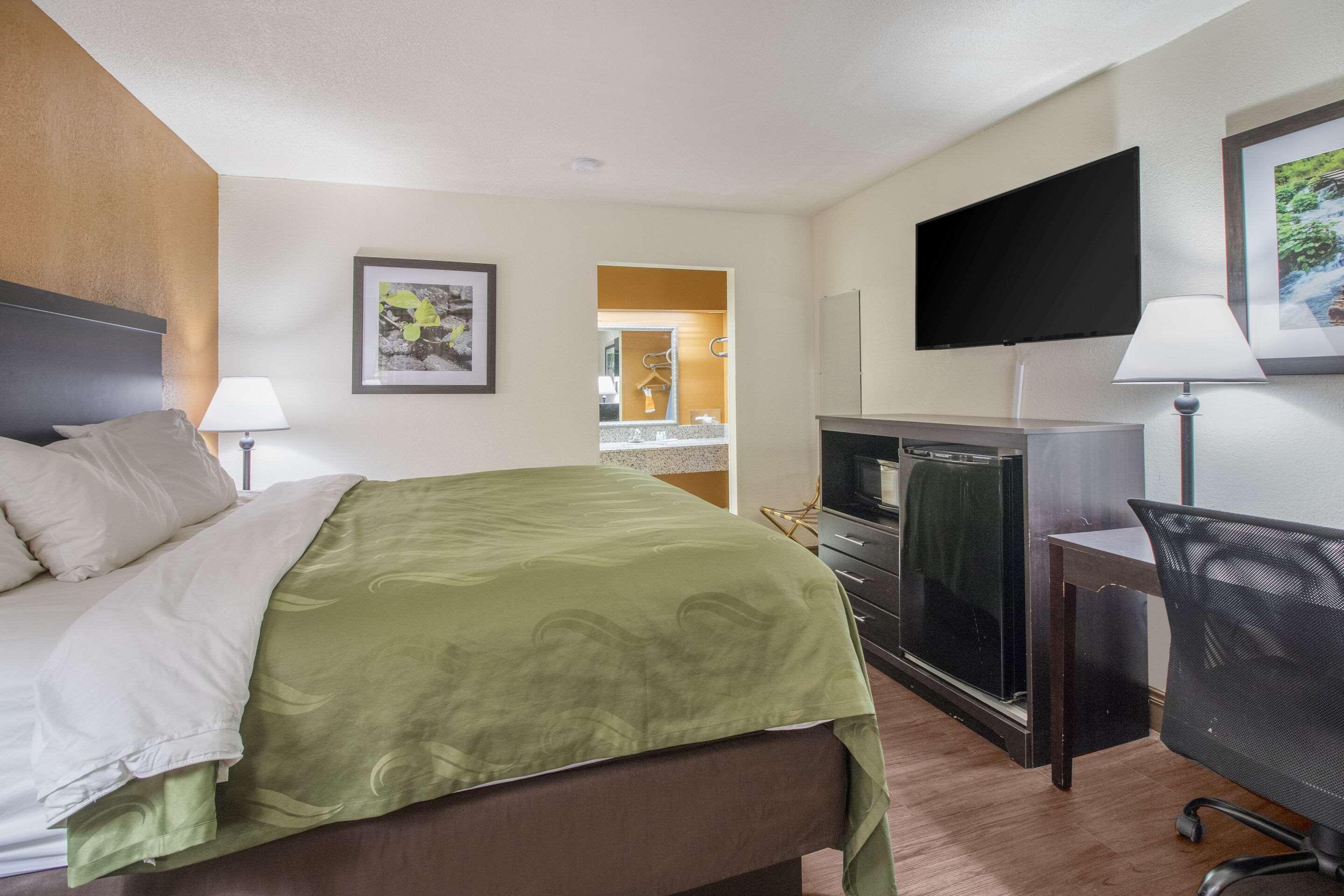 Quality Inn & Suites Corinth West Eksteriør bilde