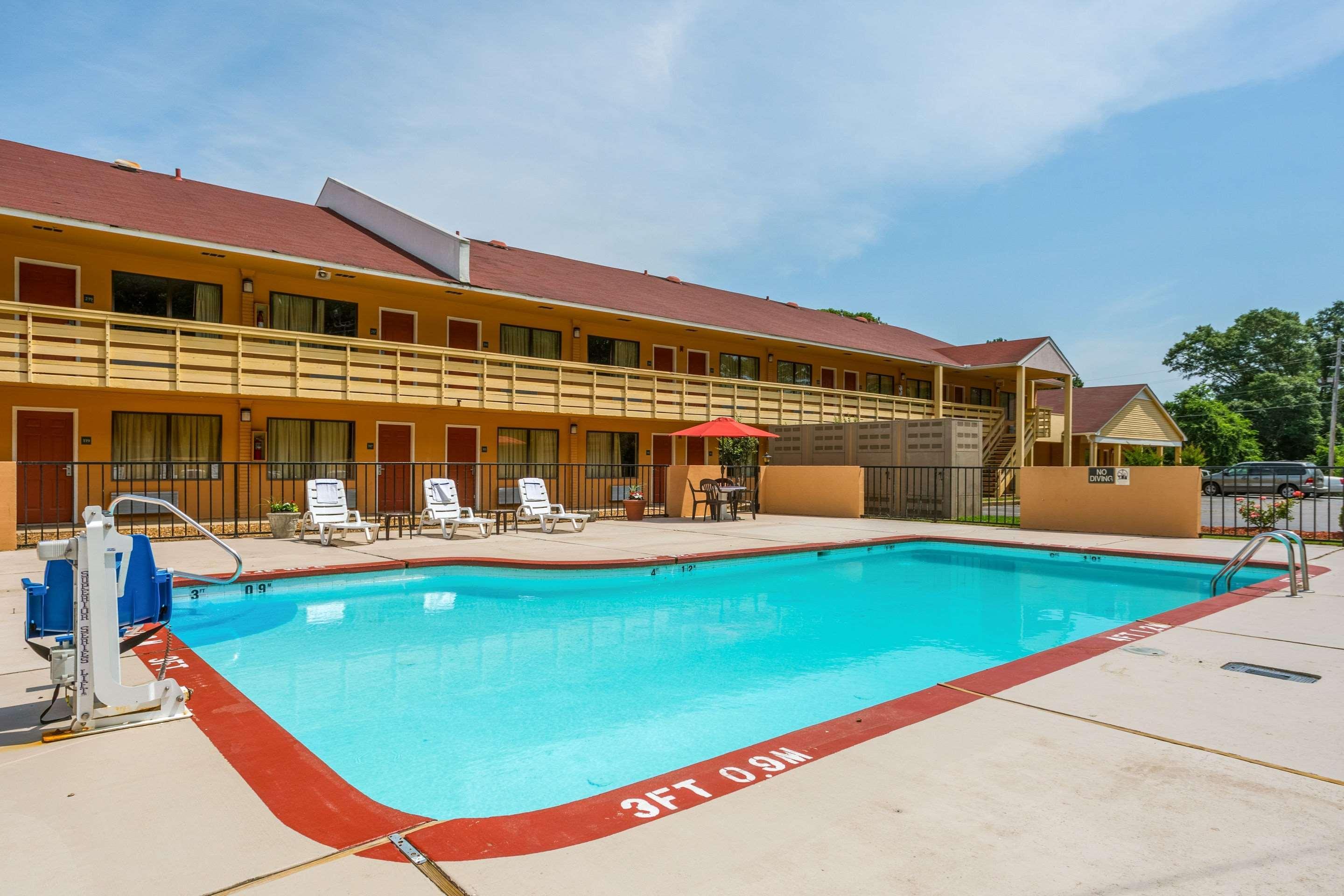 Quality Inn & Suites Corinth West Eksteriør bilde